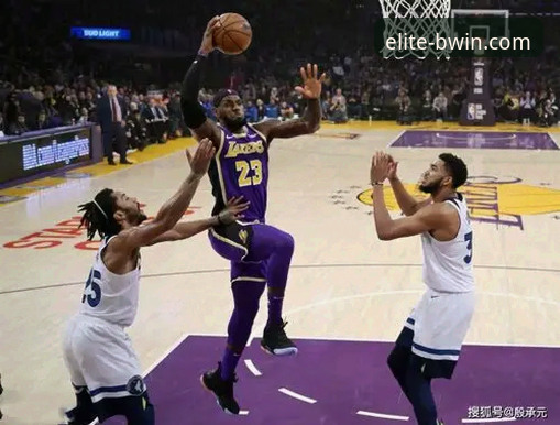 NBA季后赛尼克斯队狂胜老鹰队创纪录：BWIN必赢App全面评测